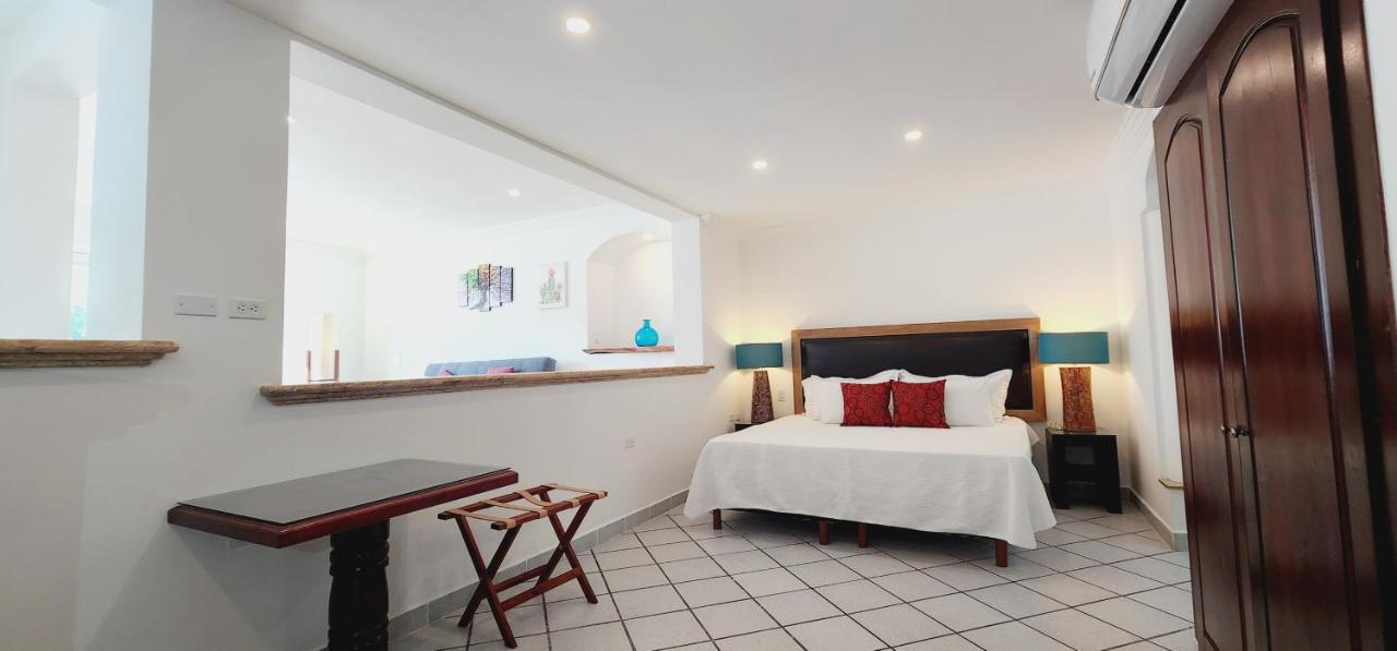 Hotel Boutique Plaza Doradas San Jose del Cabo Exterior photo